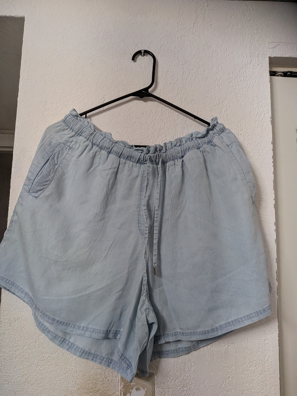 Women's High-Waist Light Blue Casual Shorts with Elastic Drawstring